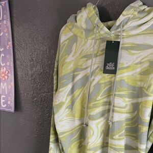 Wild Fable Lime and White Swirl Hoodie